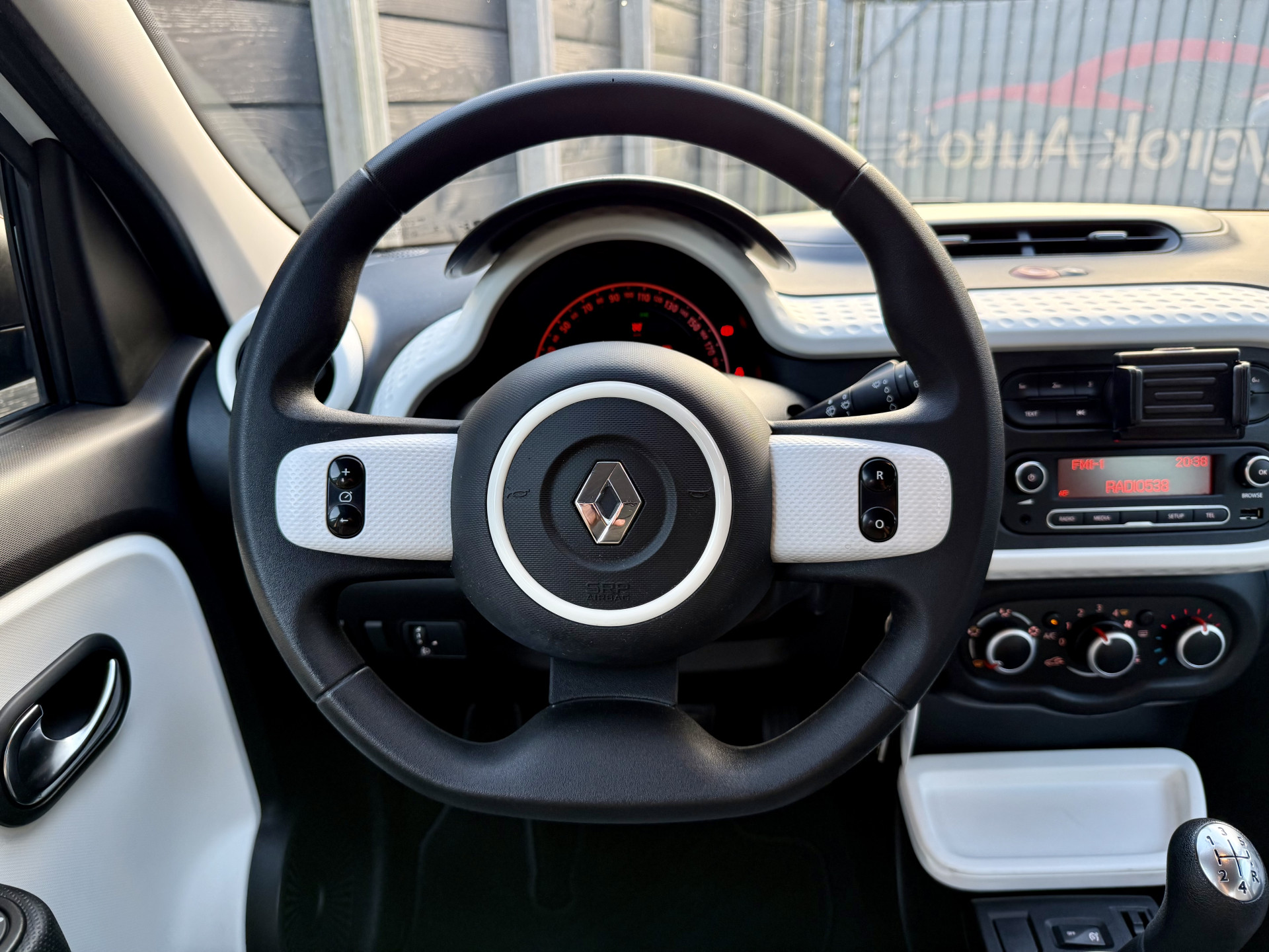 45849039-39.jpg