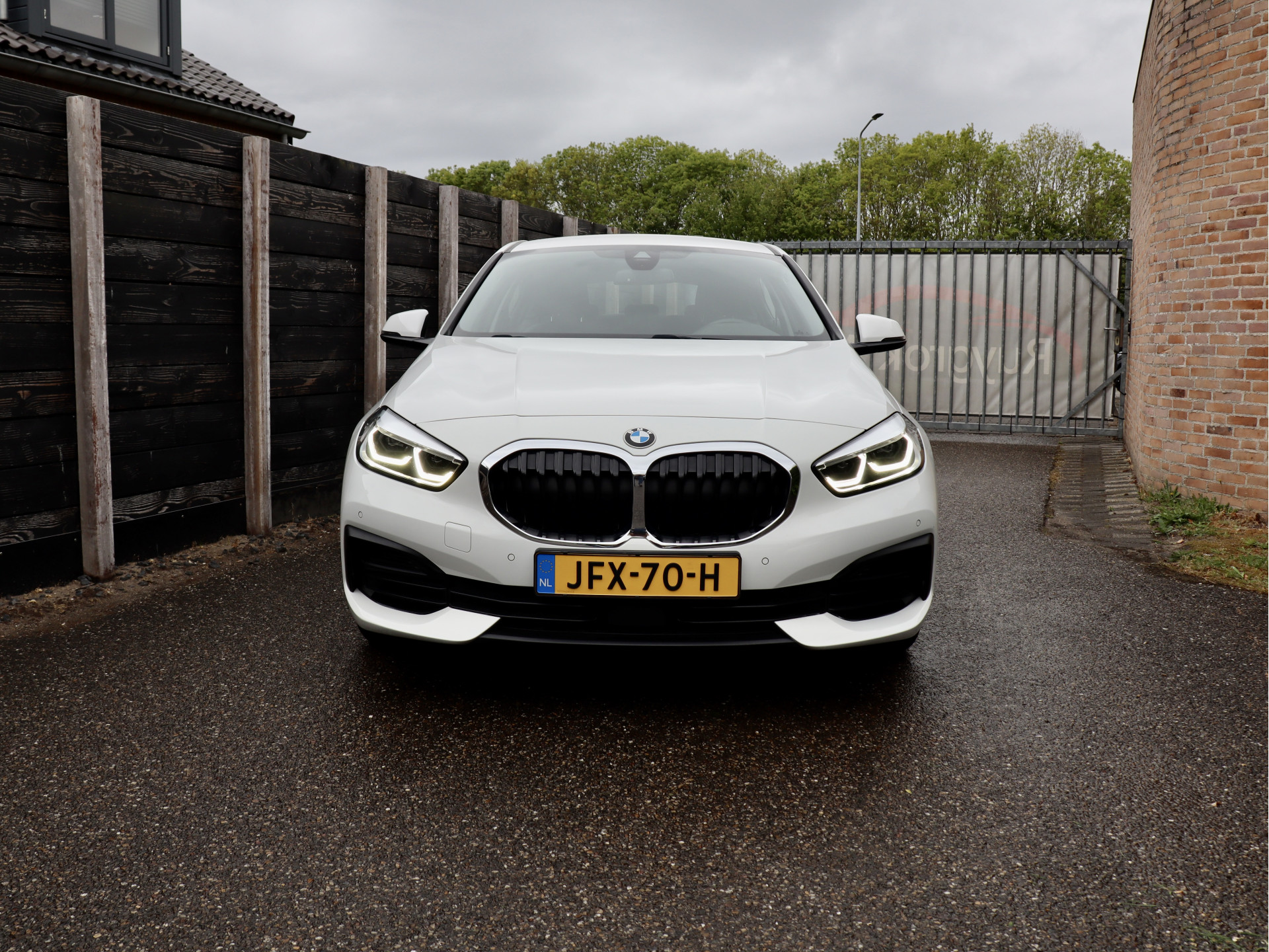 47444742-2.jpg