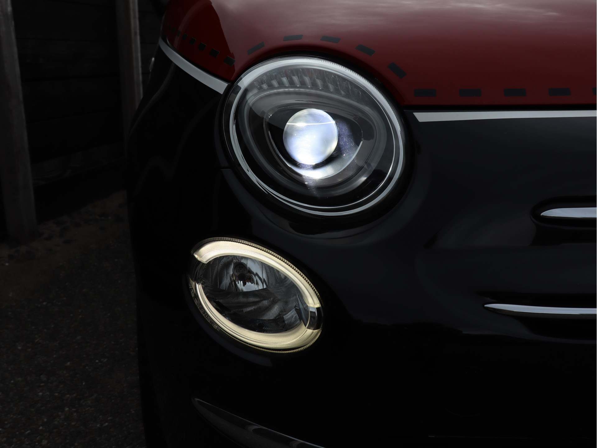 54138392-3.jpg